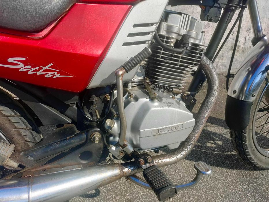 Moto KYMCO Sector usada