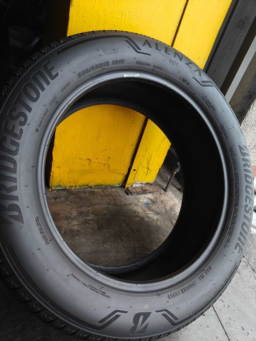 Шини літні комплект r19 235 55 Bridgestone Alenza 7-8мм Японія рік24