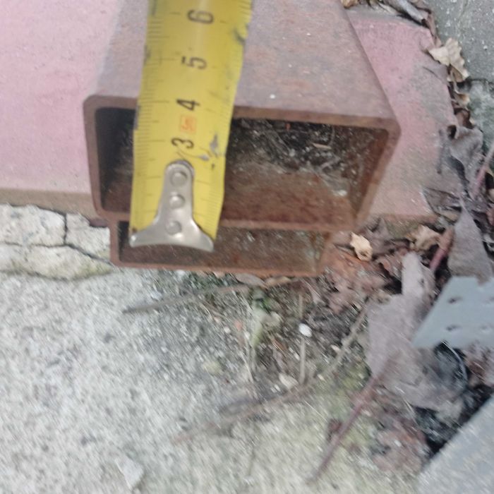 Металлический квадрат