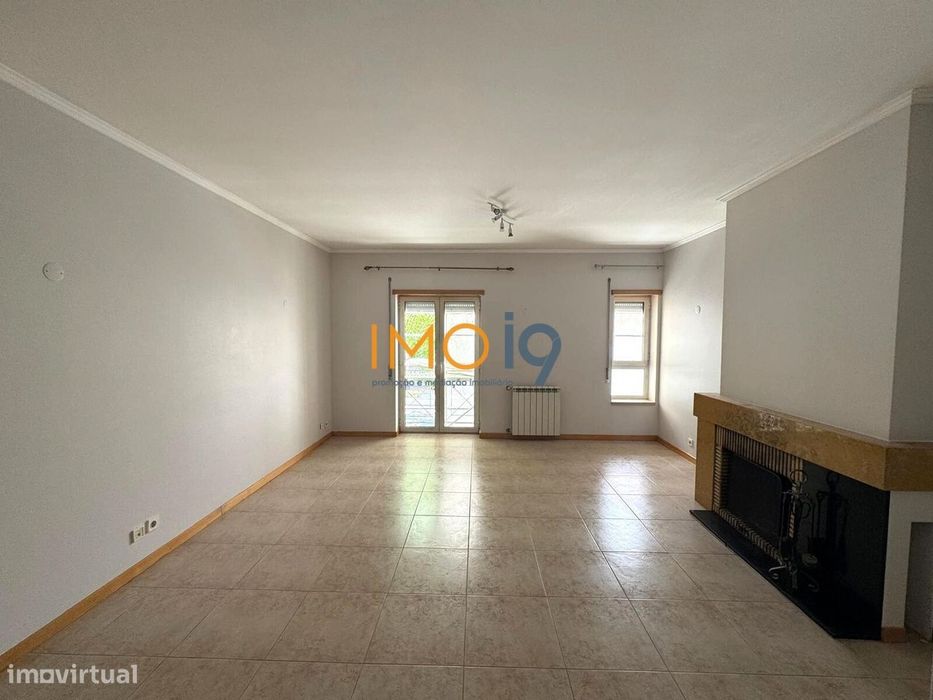 Apartamento T4 - centro de Fátima