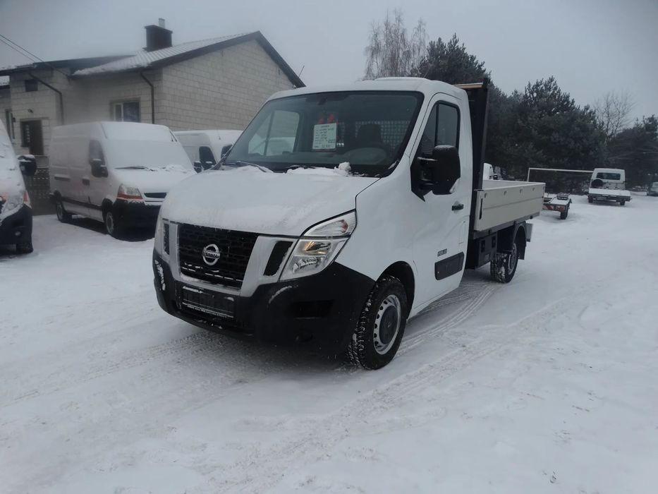 Nissan NV400  Nissan NV400