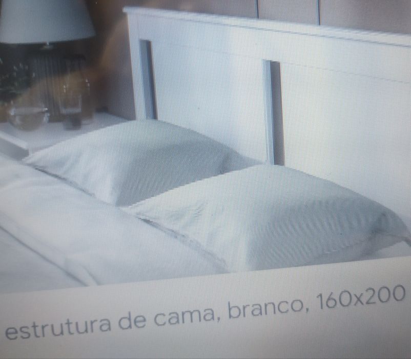 Cama de casal,  IKEA
