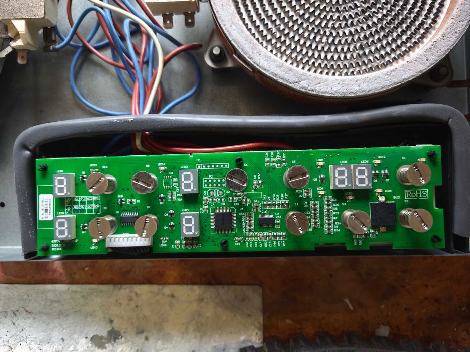 Плата керування поверхні Pyramida