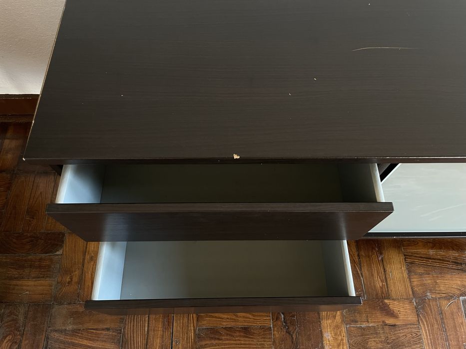 IKEA TOBO – Móvel TV / Aparador (2 unidades disponíveis)