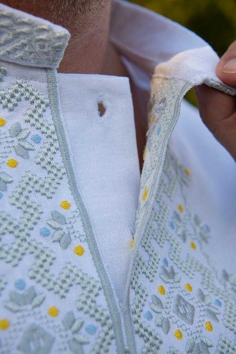 Вишиванка лляна біла чоловіча льон українська сорочка з орнаментом