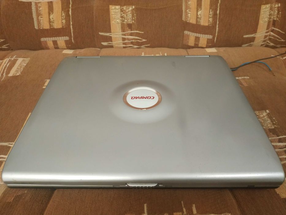 laptop compaq Presario 2100 - uszkodzony