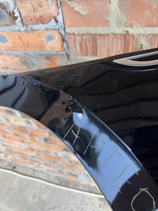 VW Arteon крило ліве