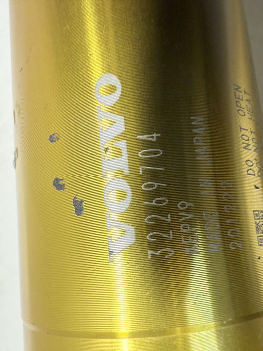 Volvo S60 V60 Polestar amortyzatory przednie Öhlins