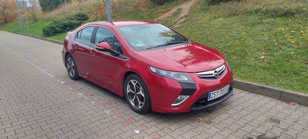 Opel Ampera Hybryda plug-In