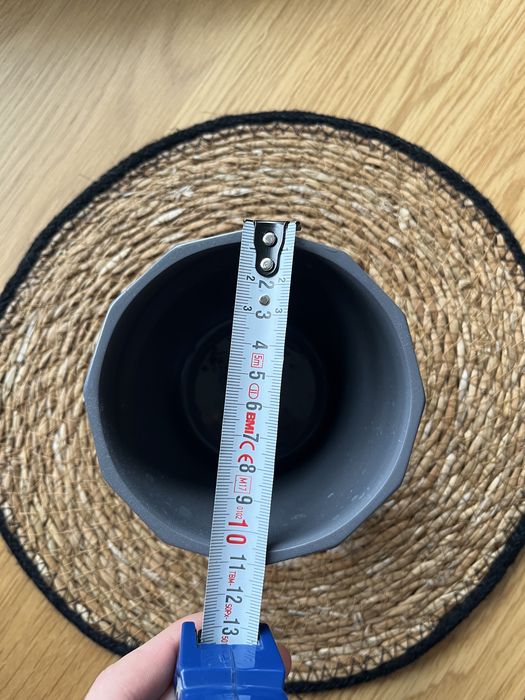 7 sztuk Oslonki/Doniczki 10,5 cm
