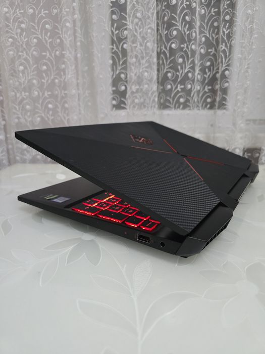 HP OMEN 15/1660 Ti 6GB/RAM:16GB/SSD:512GB/i5-9300H
