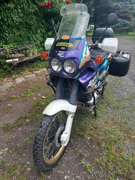 Honda xrv 750 legenda