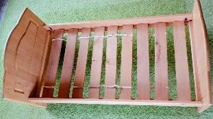 Ліжко з дерева, міцне