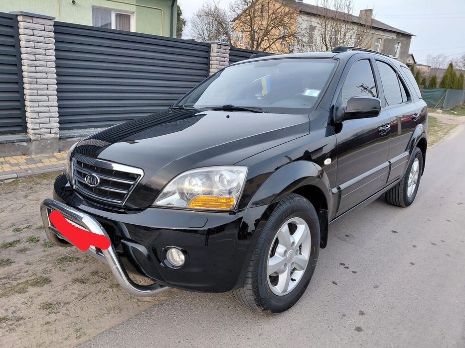 Автомобіліь KIA SORENTO