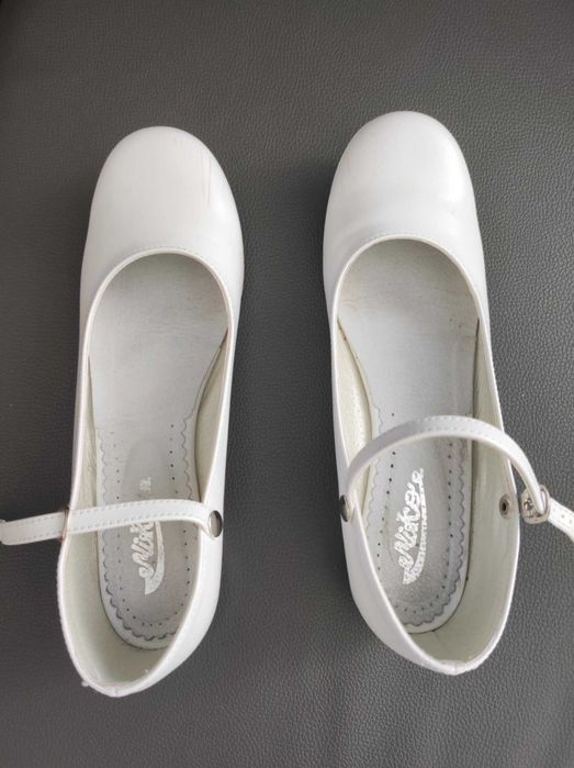 Buty komunijne dla dziewczynki
