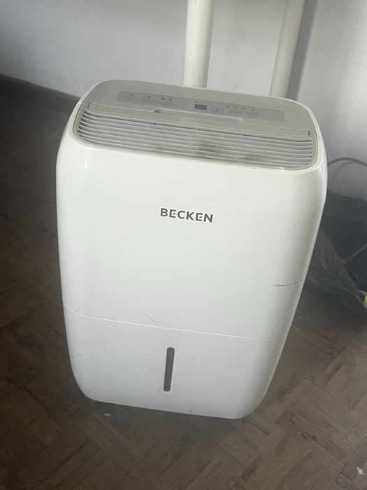 Desumidificador de ar Becken 20L