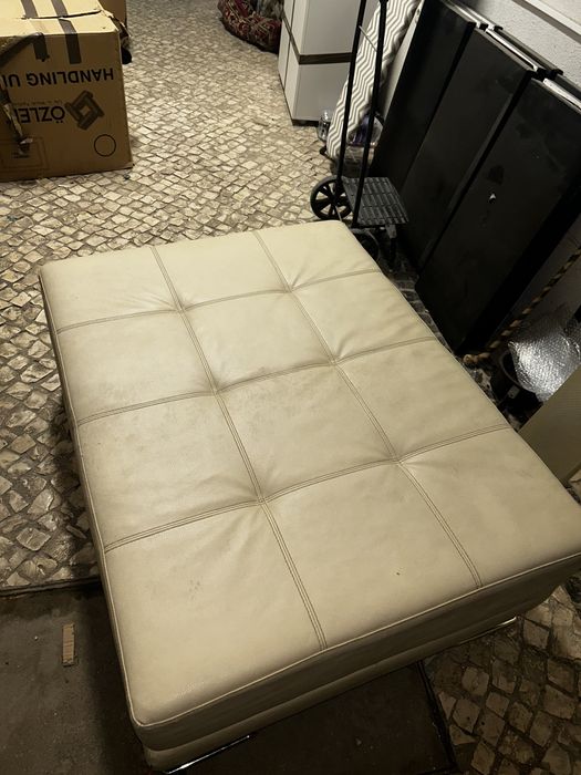 Mesa puff de centro (LER DESCRIÇÃO)