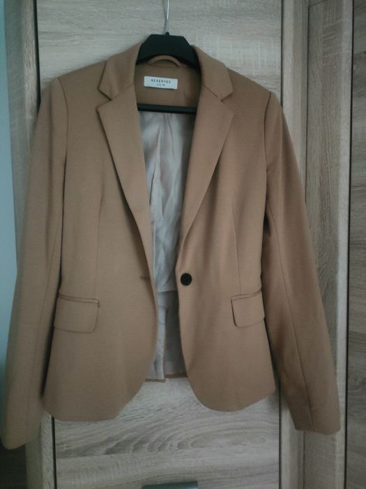 Żakiet beżowy młodzieżowy