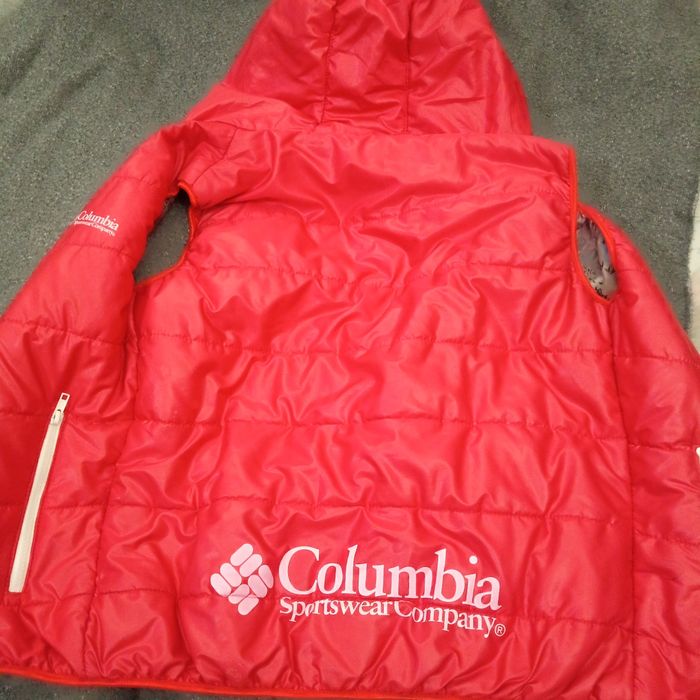 Червона безрукавка