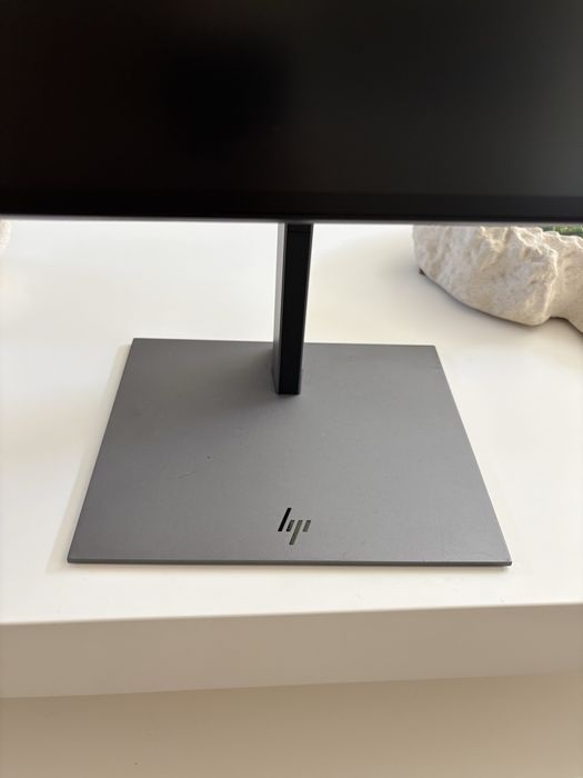 Monitor Z24U G3 Usado
