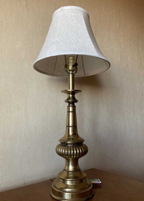 Лампа интерьерная настольная или на пол. h-70 cm. вес 3,66 кг