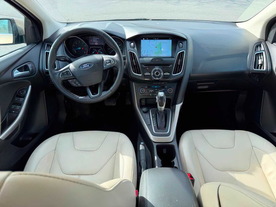 Ford Focus Titanium      2018