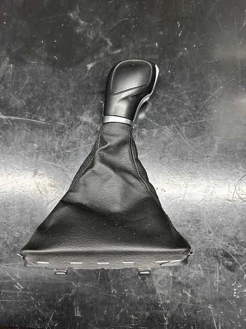 Gałka zmiany biegów VW Touareg II