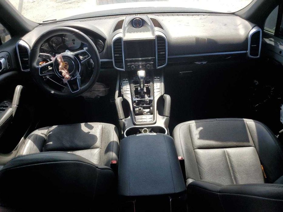 Części do Porsche Cayenne S 2015 3.6L AWD, wersja USA.