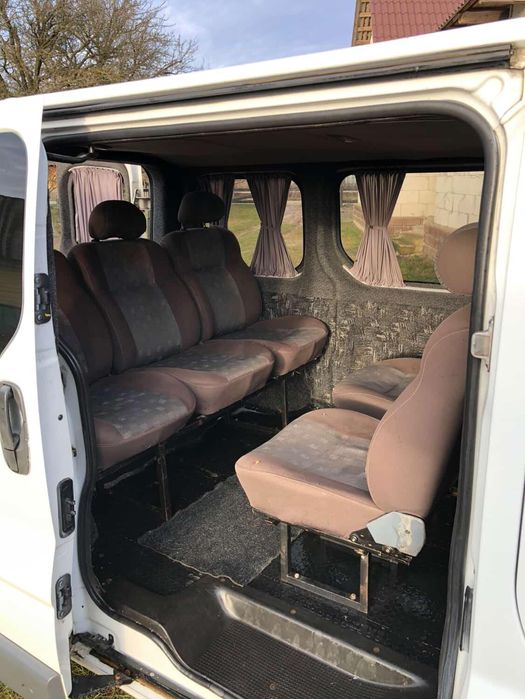 Продам автомобіль Renault Trafic