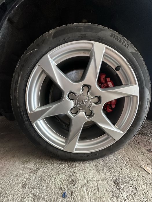 Felgi Audi z nowymi oponami letnimi pirelli 225/45/17