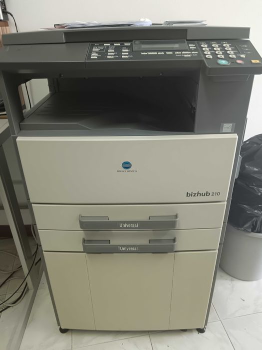 Fotocopiadora Konica Minolta Bizhub  210