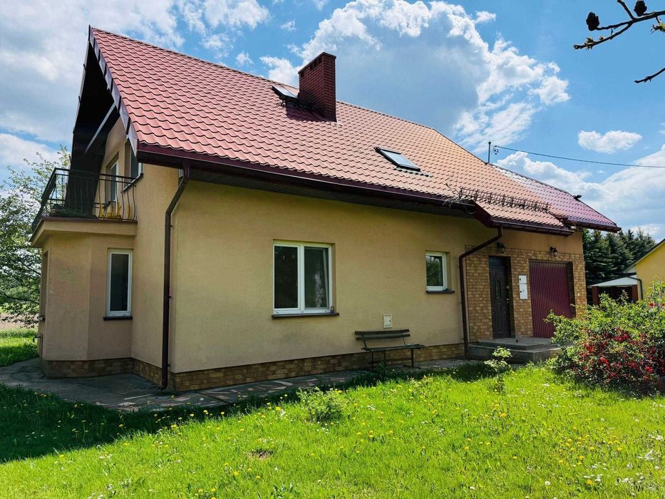 Dom z prywatnym stawem i działką 5000m2