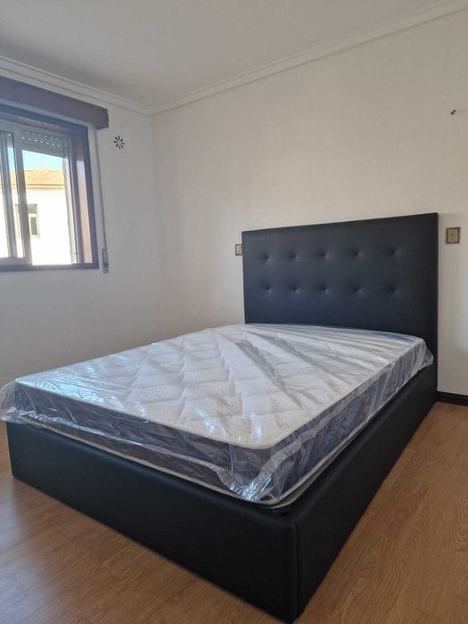 Camas de Casal Estofadas de Luxo 199€ Disp. em Várias Cores! 190x140m!