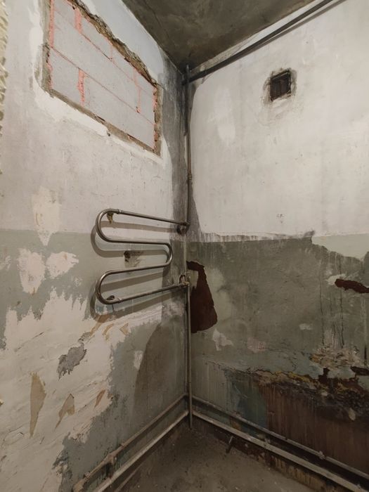 Продам 3 комнатная квартира Залютино. Рынок