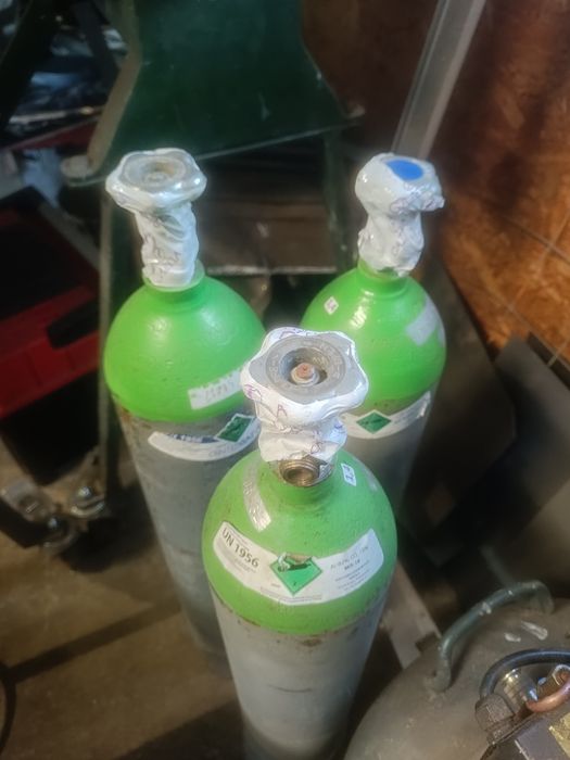 Trzy butle do spawania ósemki Argo mix