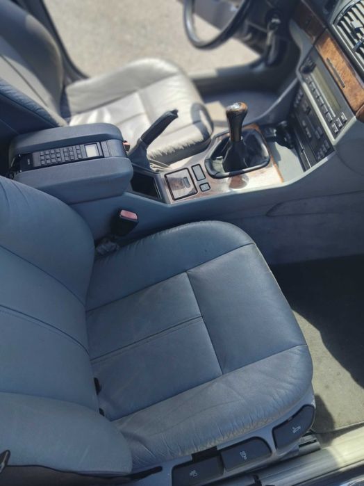 Bmw 520i  e39 com sistema  gpl