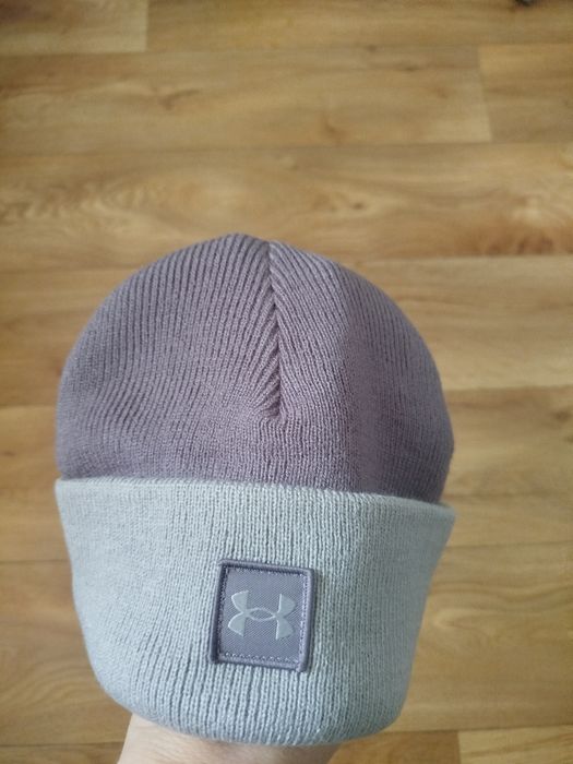 Чоловіча сіра шапка UA Halftime Shallow Cuff
Under Armour 1379990-057