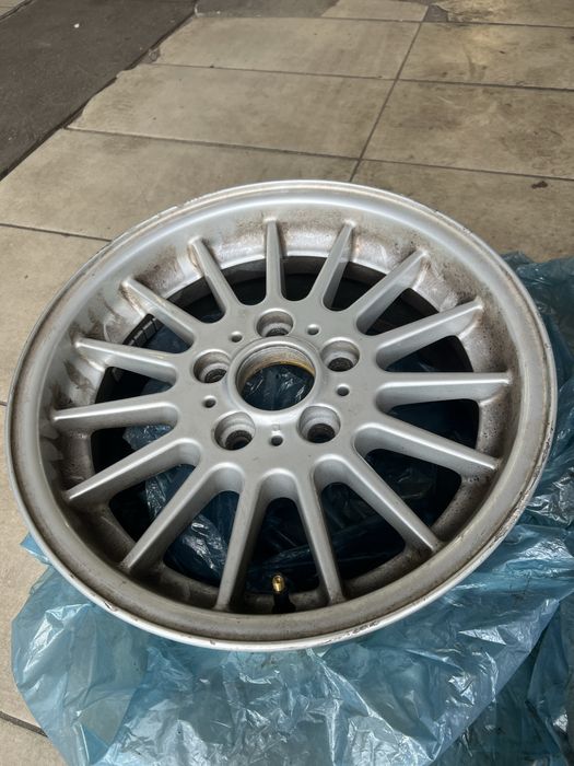 Felgi BMW e90,e91,e46 r16