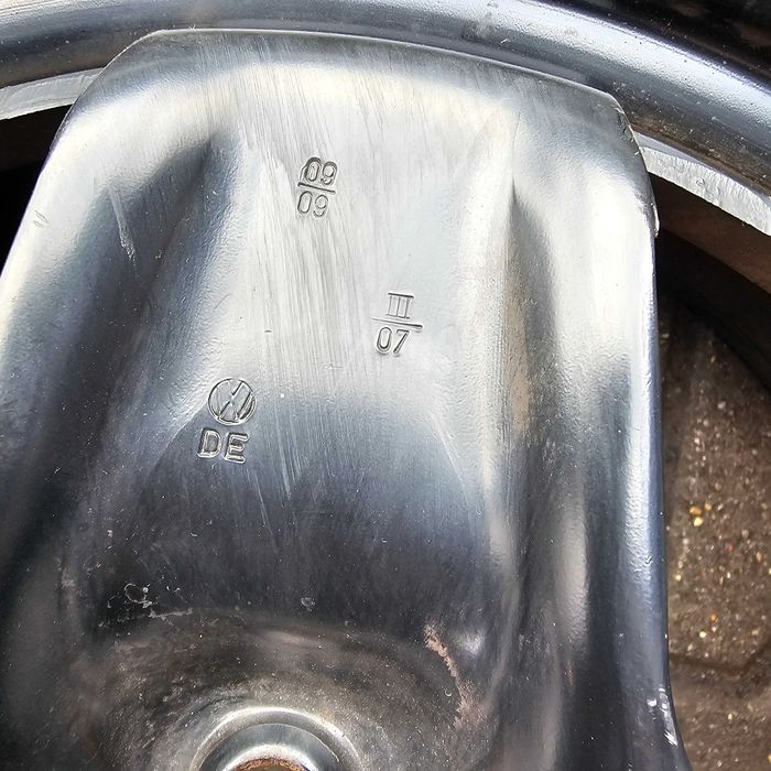 Felgi stalowe strukturalne 6,5x16 ET50 5x112x57 Vw Golf Jetta Touran