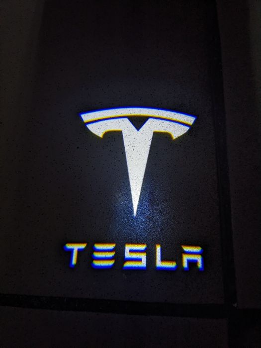 Проекція логотип светловая проекция подсветка Тесла Model 3 Y S X