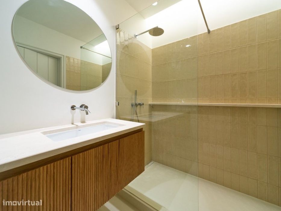 Apartamento T4 na Rua do Telhal