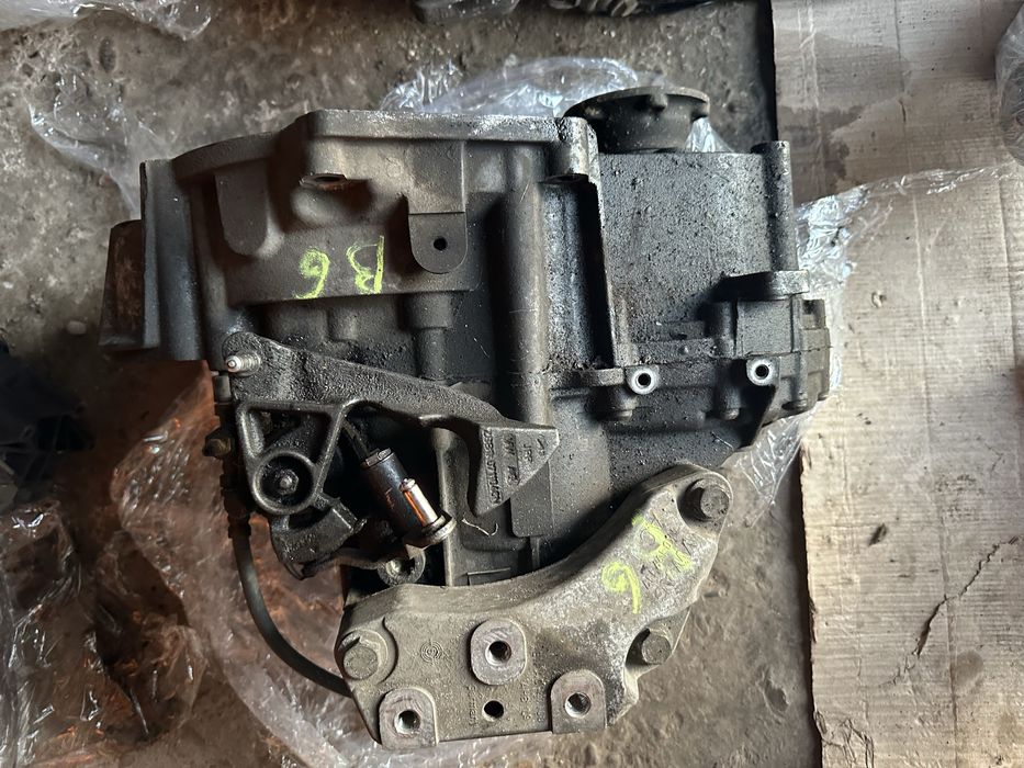 КПП коробка передач 6 ступка Volkswagen Passat B6 2.0TDI 2005-2008