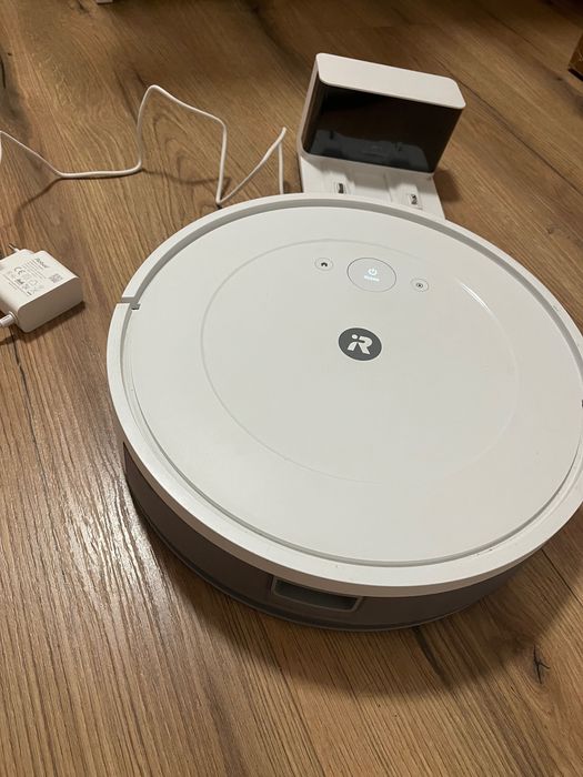 Robot sprzątający Irobot Roomba Combo Essential Y011240 B