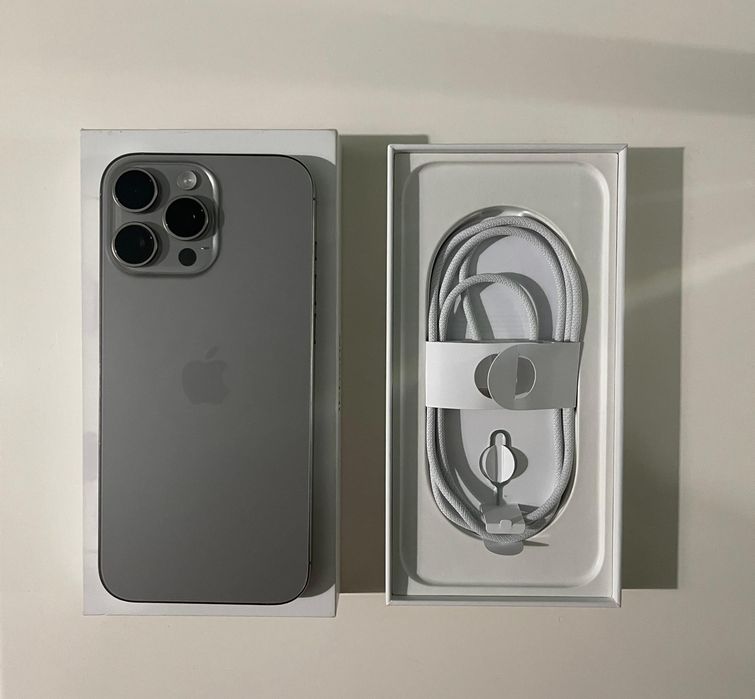 Selling iPhone 16 Pro Max with 1 month of use64354166586882122