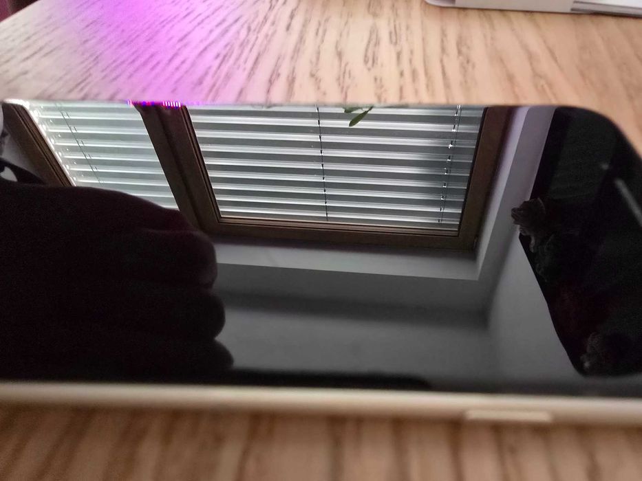 Smartfon APPLE iPhone SE 2022 64GB