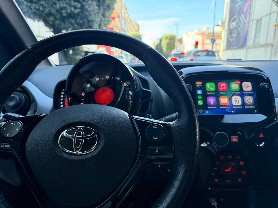 Toyota Aygo 2021 - Automático