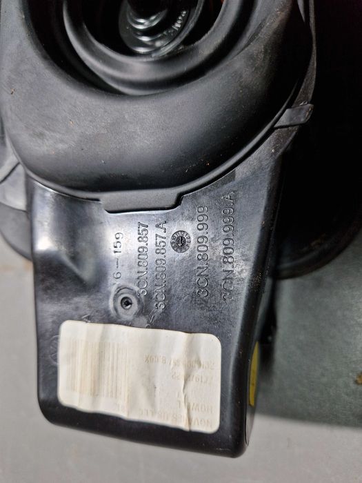 Кришка Заливної горловини Палива Volkswagen VW Atlas Cross Sport 2022+