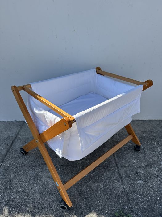 Berço Zippy Baby com colchão