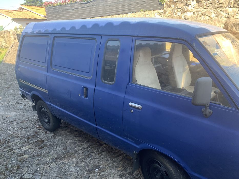 Carrinha nissan vanette