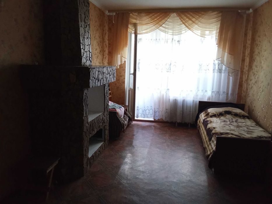 Сдаю 2 комнаты в трёшке